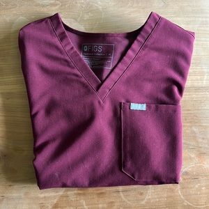 Figs maroon Catarina top in Size medium